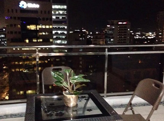 Appleone Ayala With Balcony Hotel