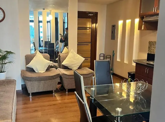 Appleone Ayala With Balcony Cebu