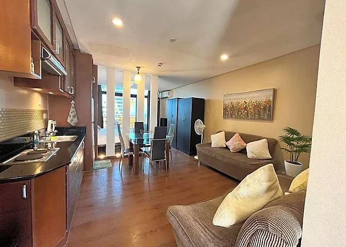 Appleone Ayala With Balcony Cebu