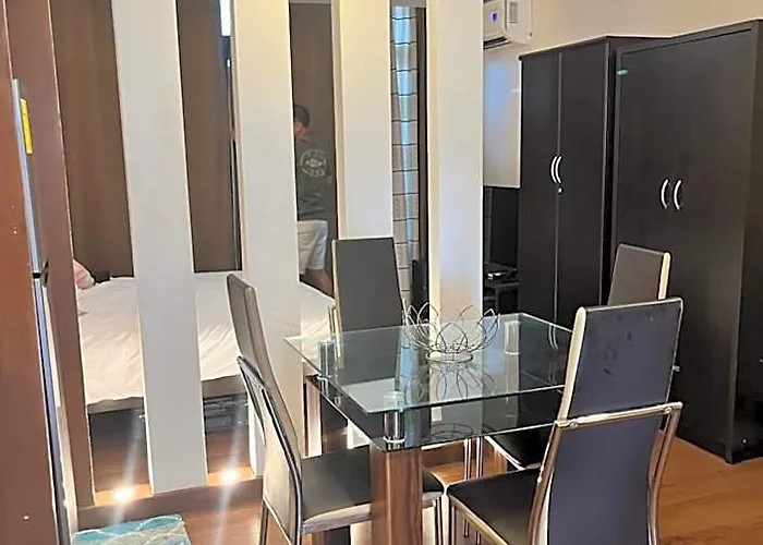Appleone Ayala With Balcony Hotel Cebu